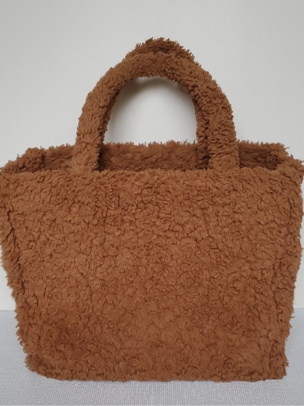 a new day Plush Faux-Shearling Tote in Camel Brown